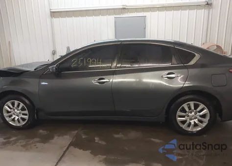 2013 Nissan Altima 2.5 S z USA, uszkodzony, nr VIN 1N4AL3APXDN526501
